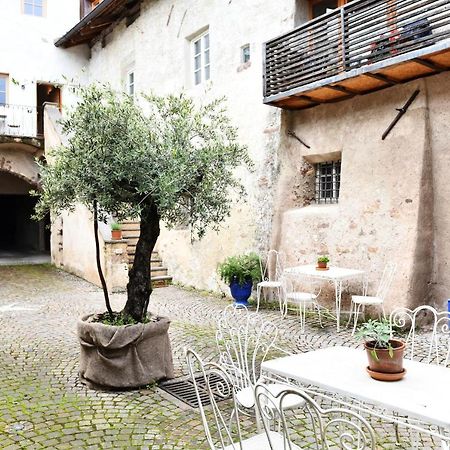 Apartamento Ansitz Jenner Appiano Sulla Strada Del Vino Exterior foto