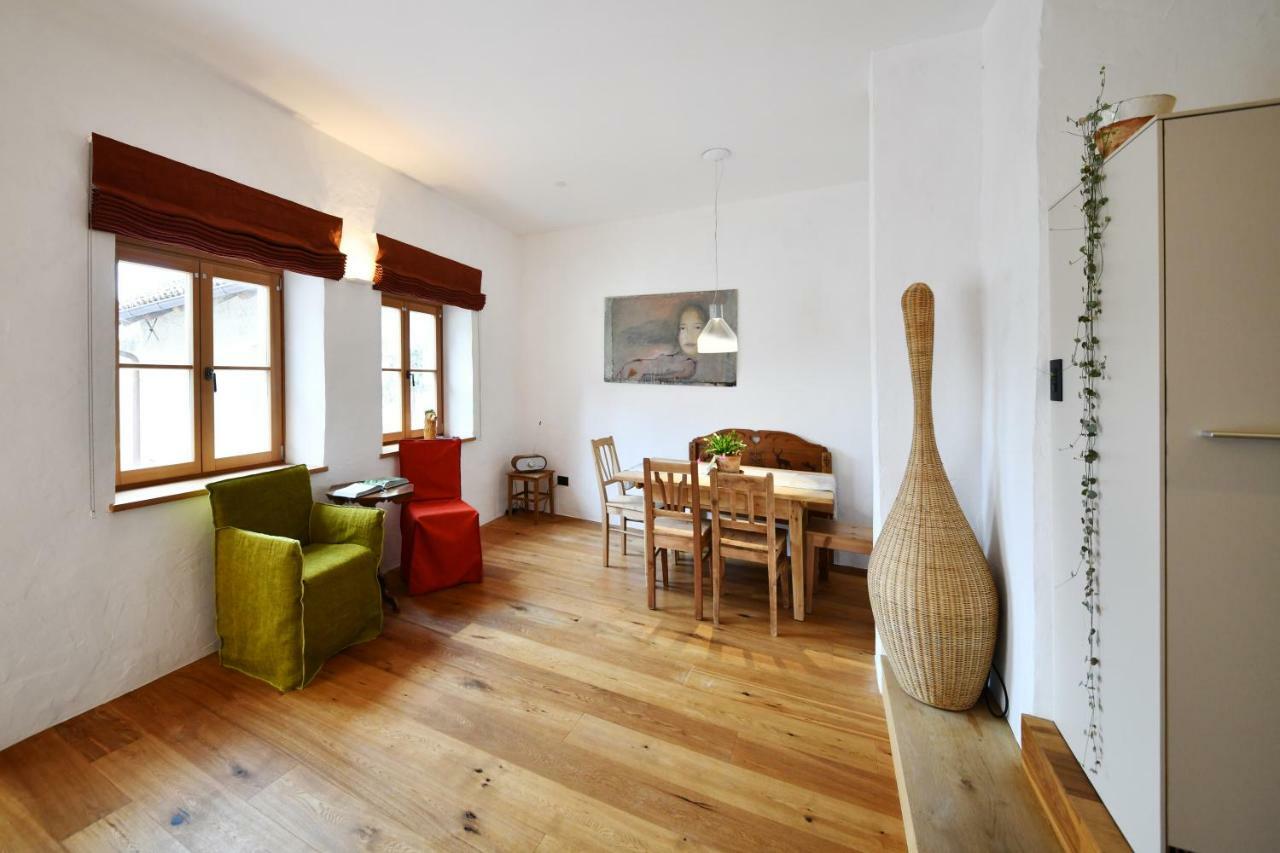 Apartamento Ansitz Jenner Appiano Sulla Strada Del Vino Exterior foto