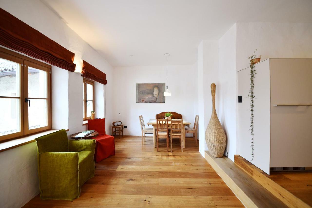 Apartamento Ansitz Jenner Appiano Sulla Strada Del Vino Exterior foto